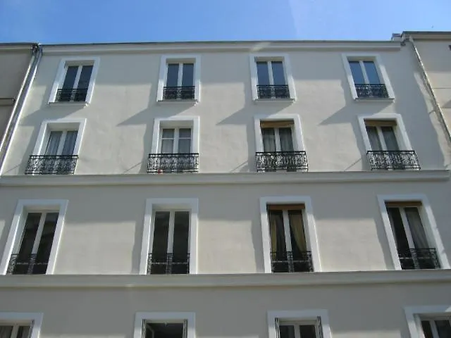 Charming Apartment In Montmartre Paris